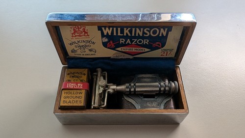 Vintage 1940s wilkinson sword - 1940s,