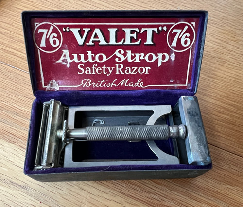 Vintage razor valet - vintage,